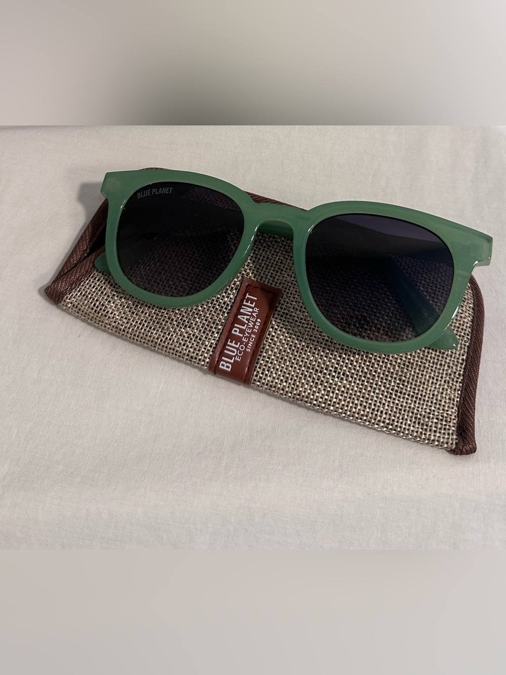 Blue Planet Sunglasses Este BP19793 Polarized Green Case Included Summer Outdoor